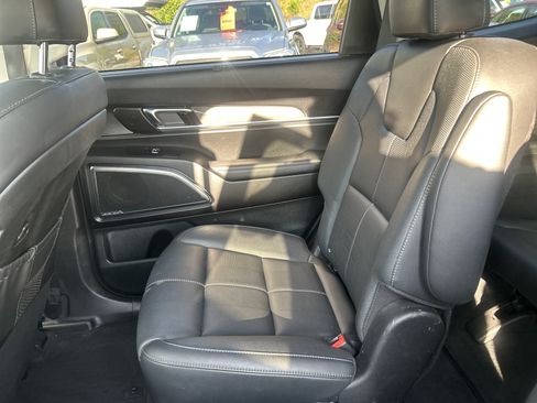 Used 2020 Kia Telluride SX w/ Towing Package FWD image 43