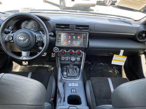 Used 2022 Toyota GR86 Premium w/ ALL Weather Mat Package (TMS) RWD image 15