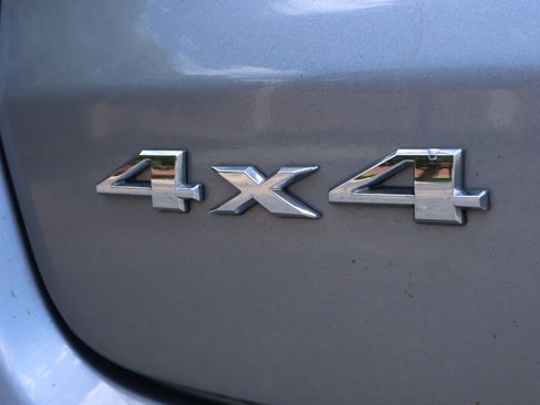 Used 2023 Jeep Compass Latitude w/ Sun and Sound Group AWD/4WD image 26