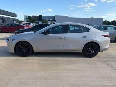 Used 2024 MAZDA MAZDA3 s FWD image 2