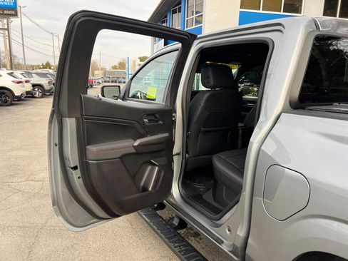 Certified 2024 Chevrolet Colorado Z71 w/ Z71 Convenience Package 2 image 32