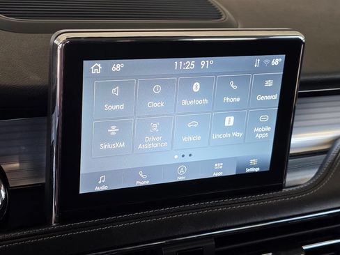 Used 2022 Lincoln Corsair FWD w/ Premium Package image 20