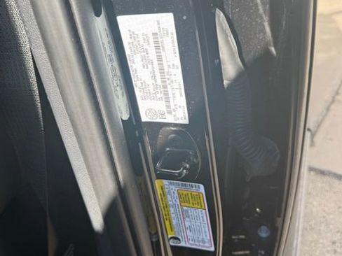 Used 2023 Ford F150 XLT w/ Equipment Group 302A High image 4