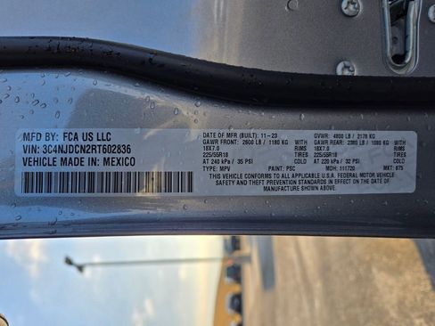 Used 2024 Jeep Compass Limited image 32