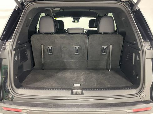 Used 2024 Chevrolet Traverse LT AWD/4WD image 4