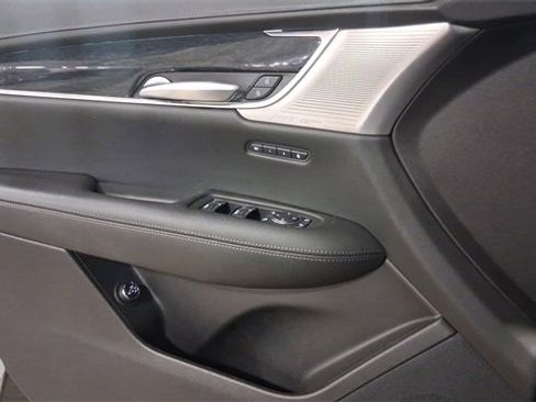 Used 2022 Cadillac XT5 Premium Luxury w/ Technology Package image 29