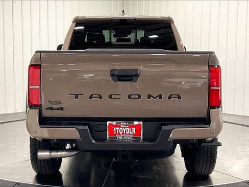 New 2026 Toyota Tacoma TRD Off-Road AWD/4WD image 4