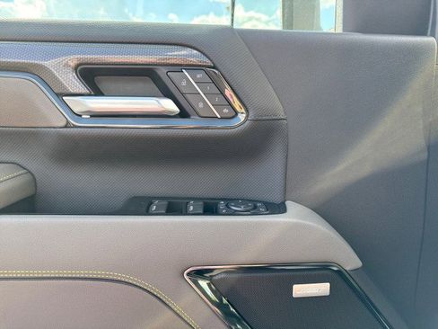 New 2026 Chevrolet Silverado 2500 ZR2 w/ LPO, Dark Essentials Package AWD/4WD image 24