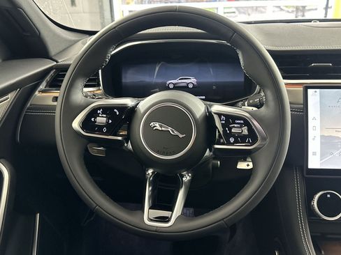 Used 2026 Jaguar F-PACE R-Dynamic S image 14