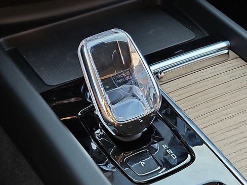 New 2026 Volvo XC60 B5 Plus w/ Protection Package Premier image 13