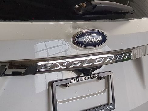 Used 2016 Ford Explorer Limited AWD/4WD image 15