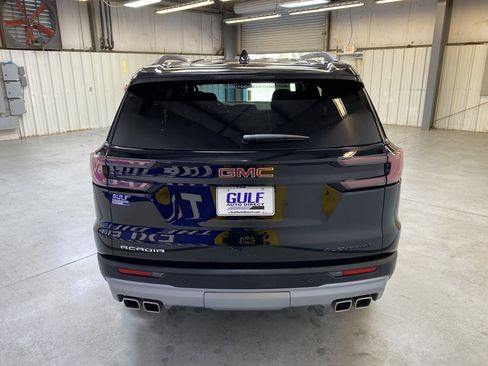 Used 2025 GMC Acadia Elevation image 7