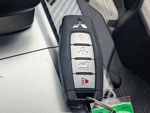 Used 2025 Mitsubishi Outlander SEL FWD image 25