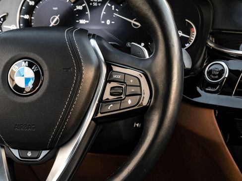 Used 2018 BMW 540i xDrive image 17