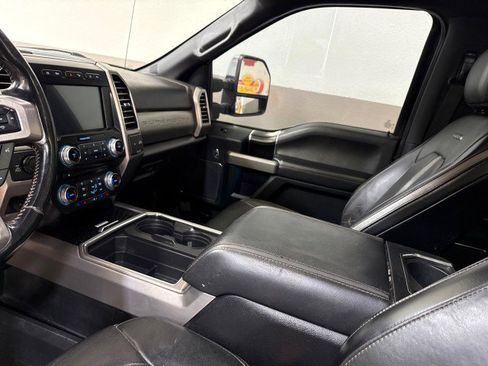 Used 2018 Ford F250 Platinum w/ Platinum Ultimate Package image 20