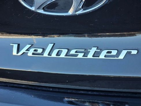 Used 2019 Hyundai Veloster 2.0 image 13