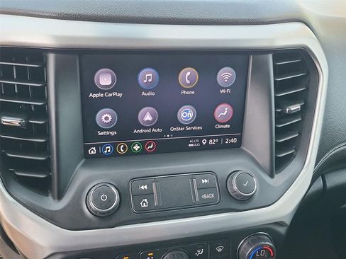 Certified 2022 GMC Acadia SLE w/ Driver Convenience Package FWD image 6