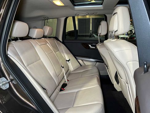 Used 2014 Mercedes-Benz GLK 350 4MATIC image 13