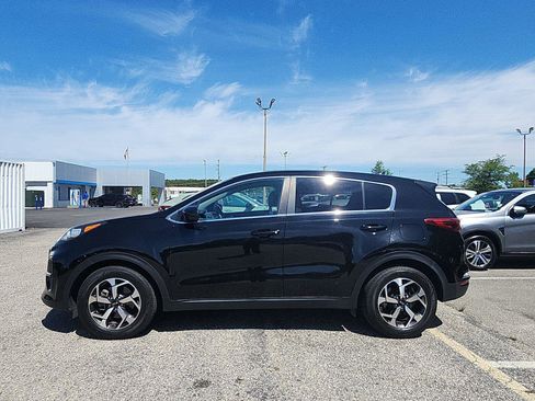 Used 2020 Kia Sportage LX FWD image 2