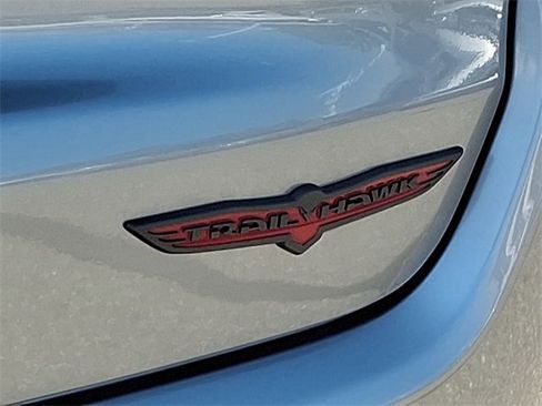 Used 2022 Jeep Compass Trailhawk image 30