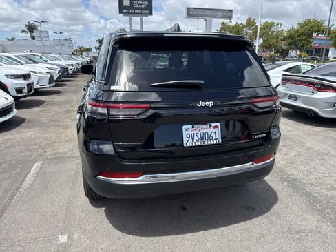 Used 2025 Jeep Grand Cherokee Laredo X RWD image 14