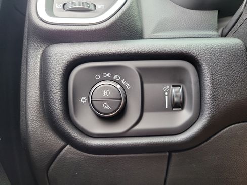 New 2026 RAM 2500 Big Horn AWD/4WD image 21