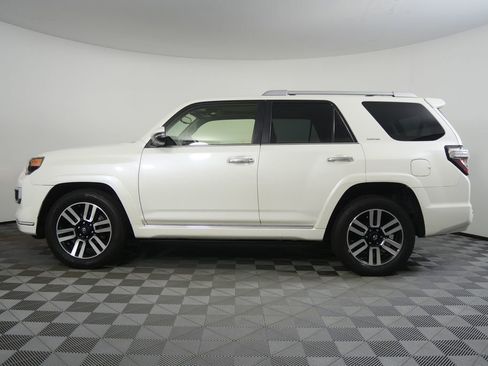 Used 2018 Toyota 4Runner Limited RWD image 6