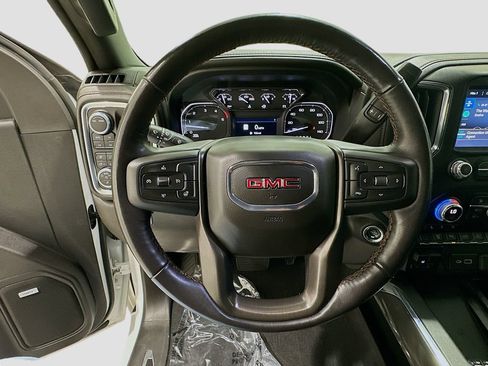 Used 2022 GMC Sierra 2500 AT4 w/ AT4 Preferred Package AWD/4WD image 11