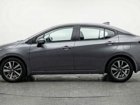 Used 2025 Nissan Versa SV FWD image 5
