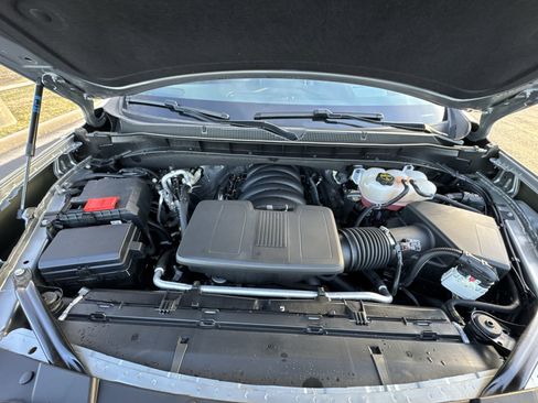 Used 2024 Chevrolet Suburban High Country w/ Advanced Technology Package image 28