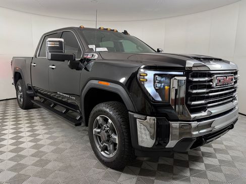 Used 2026 GMC Sierra 2500 SLT w/ SLT Convenience Package AWD/4WD image 6