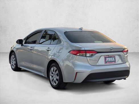 Used 2023 Toyota Corolla LE FWD image 7