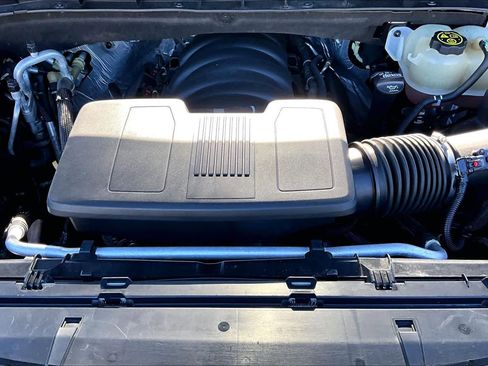 Used 2021 Chevrolet Tahoe Z71 image 33