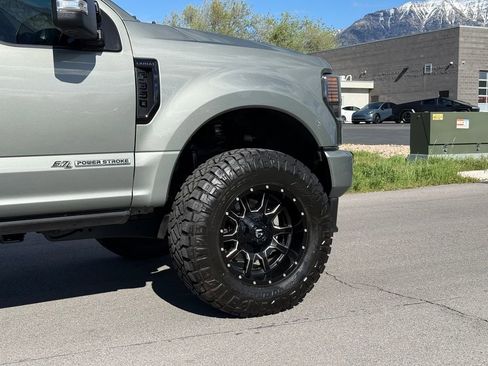 Used 2020 Ford F350 Lariat AWD/4WD image 4