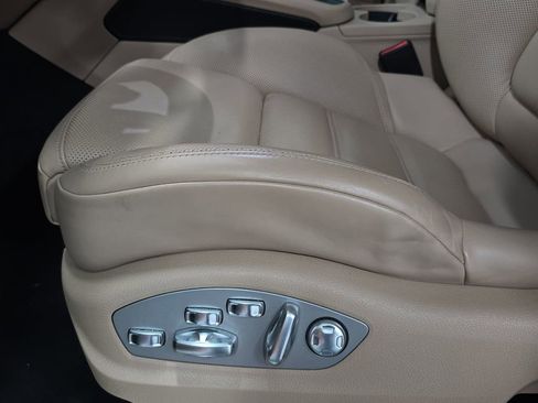 Certified 2019 Porsche Macan S AWD/4WD image 25