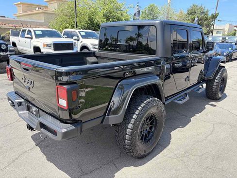 Used 2022 Jeep Gladiator Sport AWD/4WD image 7
