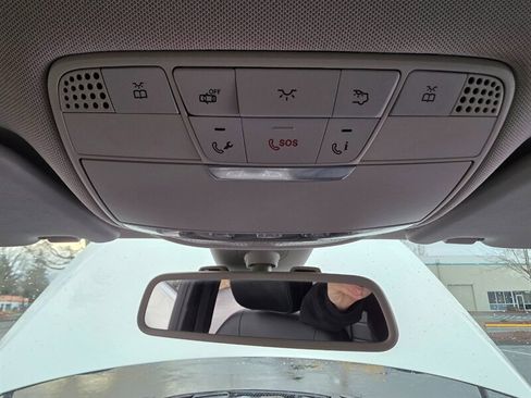 Used 2015 Mercedes-Benz C 300 4MATIC Sedan image 41