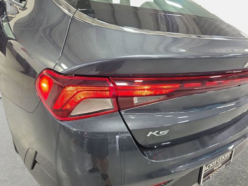 Used 2022 Kia K5 LXS FWD image 32