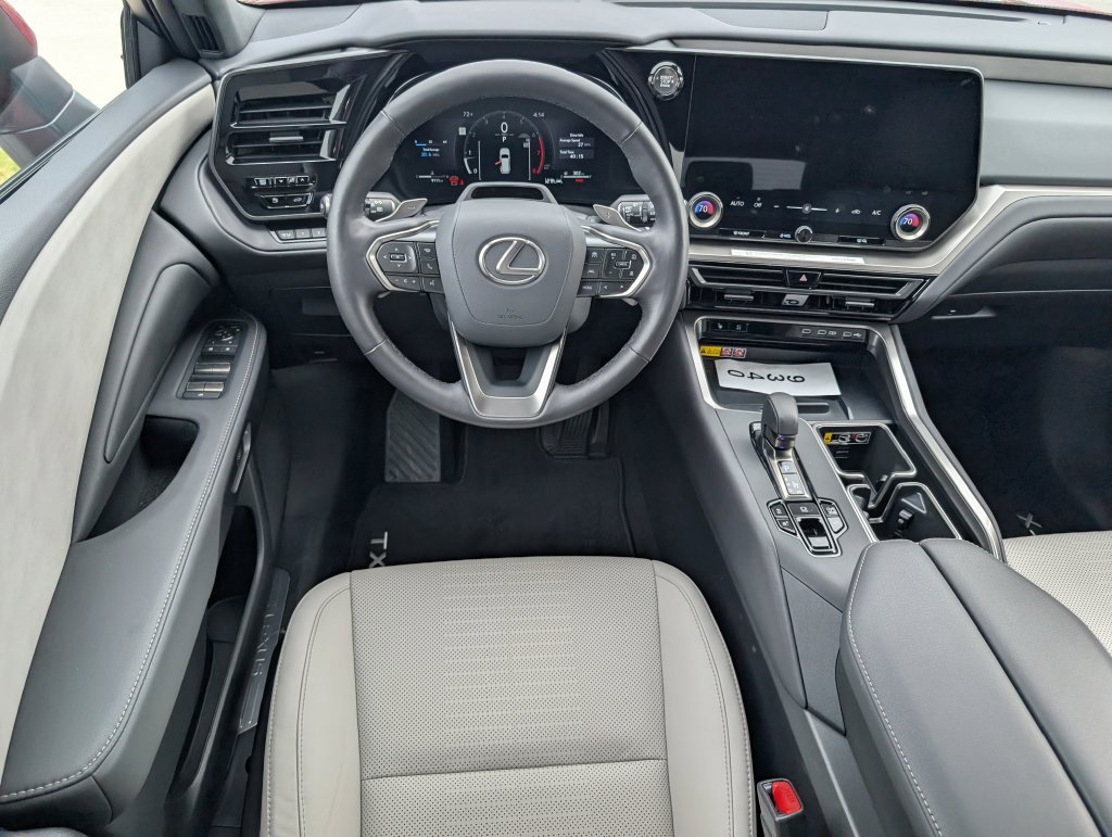 Used 2026 Lexus TX 350 AWD w/ Technology Package image 3