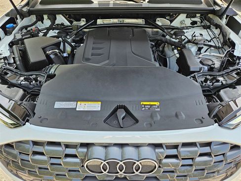 New 2025 Audi Q5 Premium Plus image 24