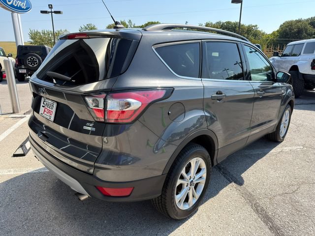 Used 2018 Ford Escape SE w/ Ford Safe & Smart Package AWD/4WD image 7