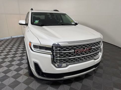 Used 2021 GMC Acadia Denali w/ Denali Technology Package FWD image 8