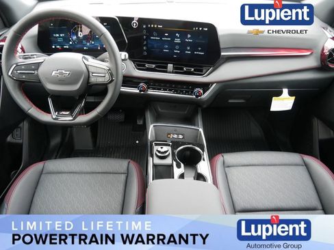 New 2026 Chevrolet Equinox RS image 17