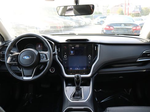 Used 2020 Subaru Outback Limited image 32