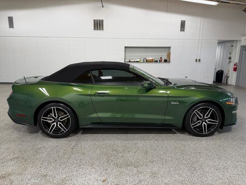 Used 2022 Ford Mustang GT Premium RWD image 5