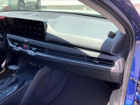 Used 2025 Kia K4 EX FWD image 14