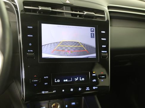 Used 2022 Hyundai Tucson SEL w/ Convenience + Premium Package image 10