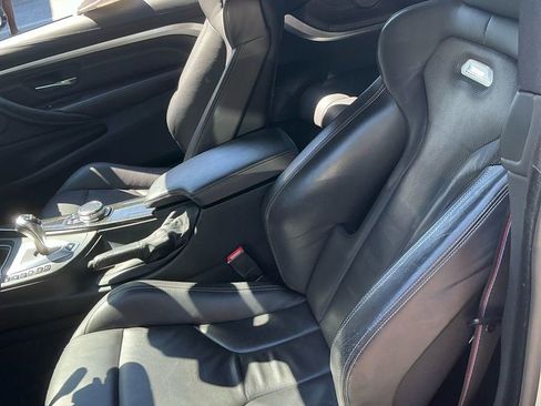 Used 2017 BMW M4 Coupe RWD image 3