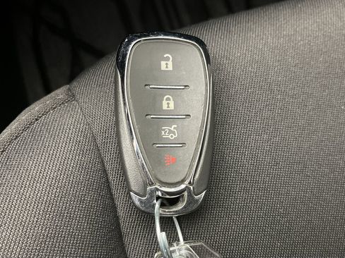 Used 2018 Chevrolet Malibu LT image 23