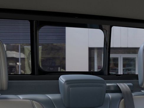 New 2025 Ford Maverick Lariat w/ 4K Tow Package image 24